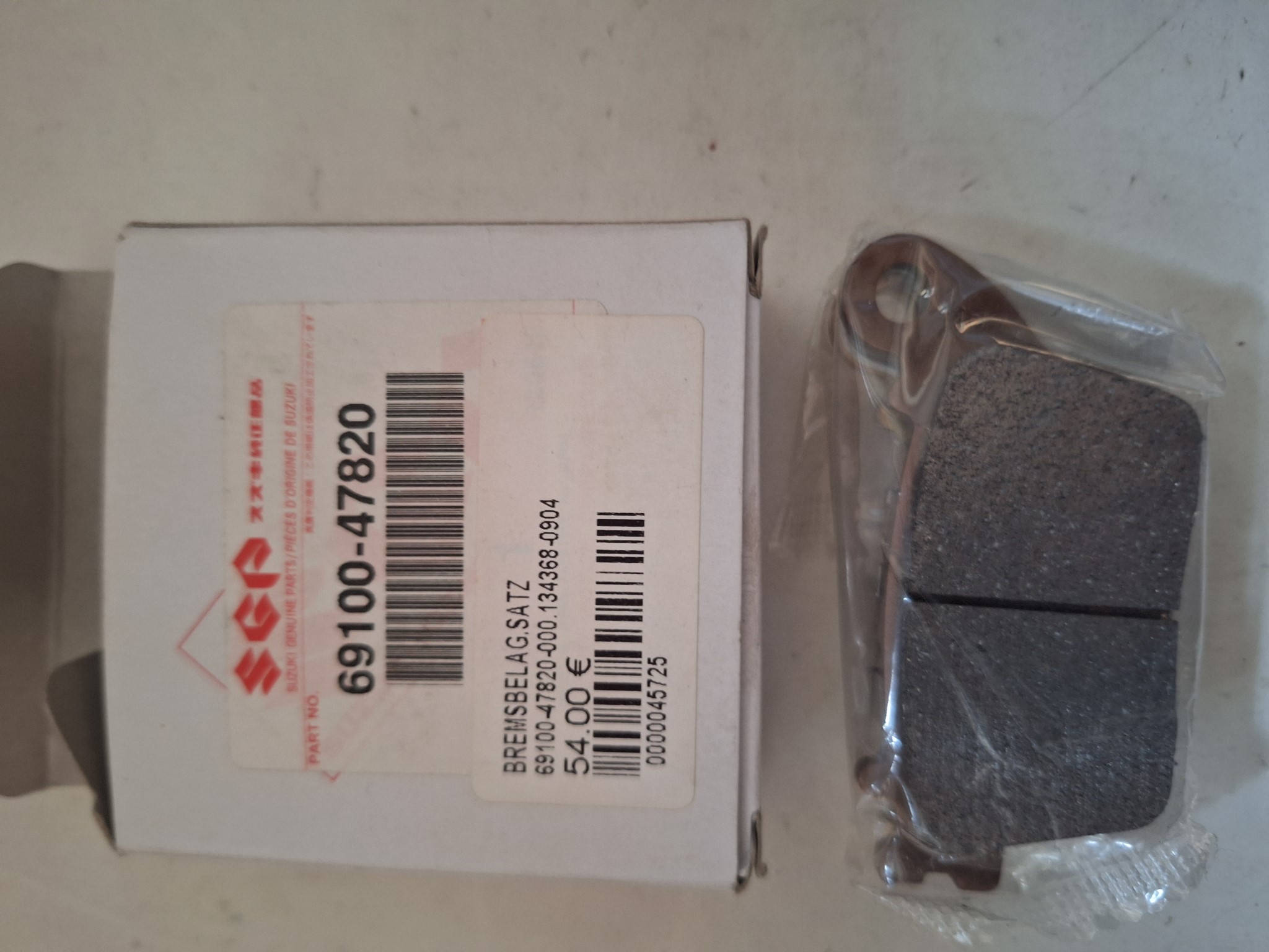 Picture of SUZUKI  BREMSBELAG.SATZ  69100-47820